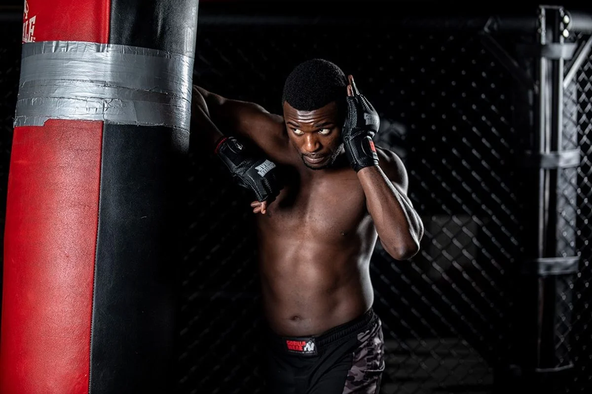 Manton MMA Gloves (With Thumb) - Black/White - Bilde 2